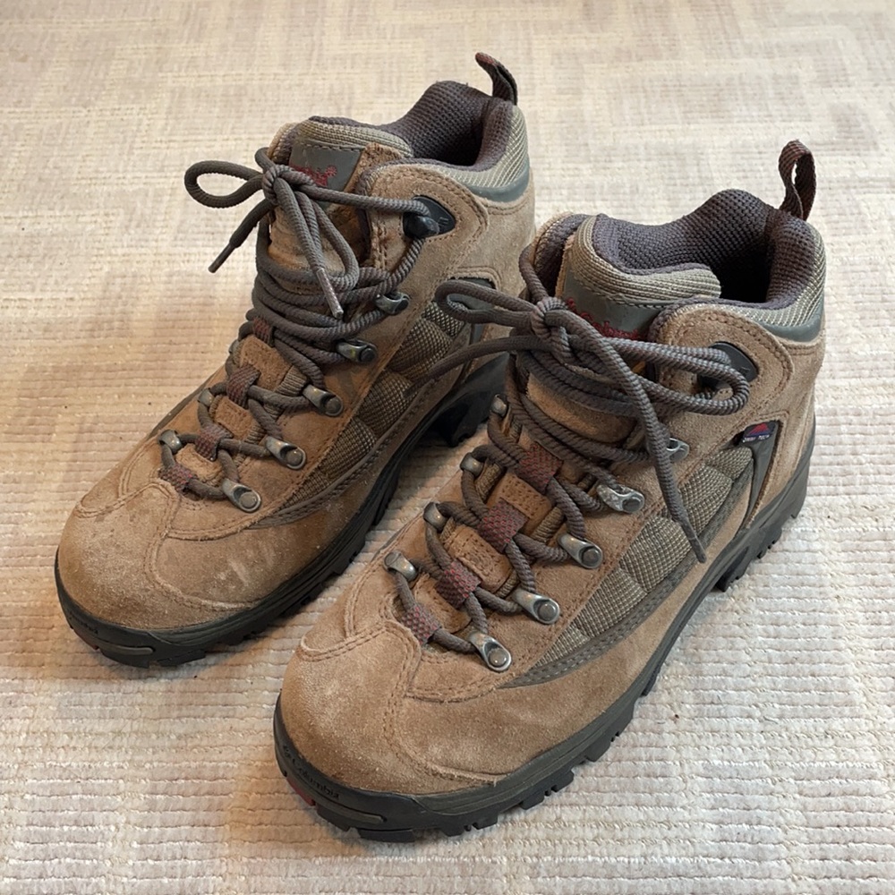 Columbia Tan Suede Omni Tech Hiking Boots